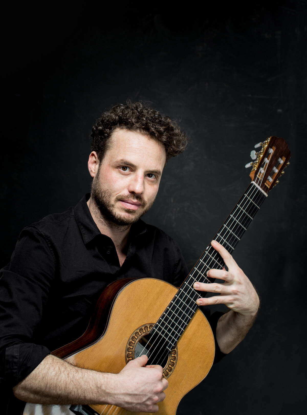 Fotis Nanos, classical guitarist